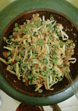 Foto resep Sambal Penyet Telur Kacang Panjang