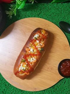સેઝવાન મસાલા મેગી હોટ ડોગ (Schezwan Masala Maggi Hot Dog Recipe In Gujarat) રેસીપી મુખ્ય ફોટો