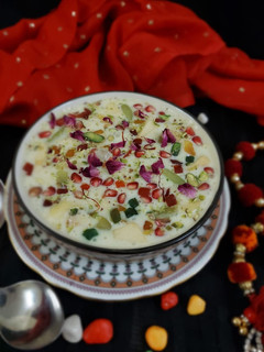 फलाहारी साबूदाना फ्रूट कस्टर्ड(falahari fruit custard in Hindi) रेसिपी मुख्य फोटो