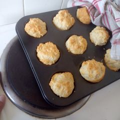 A picture of Mayo muffins.