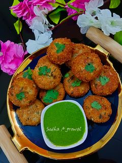 फलाहारी आलू पीनट पेटीस(falahari aloo peanut patties recipe in hindi) रेसिपी मुख्य फोटो