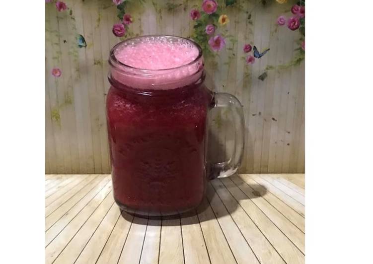 Cara Gampang Menyiapkan Diet Juice Beetroot Pear Lemon Grape Raspberry yang Lezat Sekali