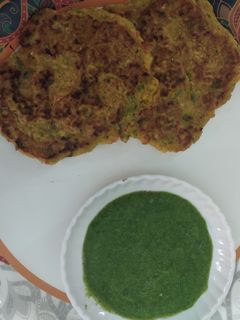 बेसन वेजिटेबल चीला(besan vegetable chilla recipe in hindi) रेसिपी मुख्य फोटो