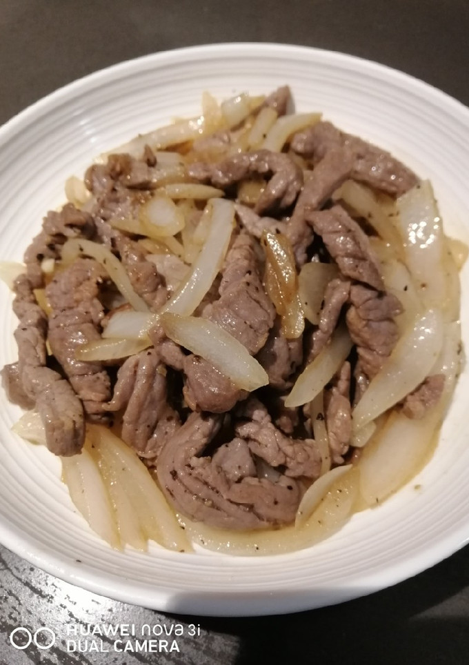 A picture of Onion Beef.