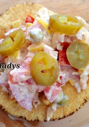 Una foto de Tostadas con atún