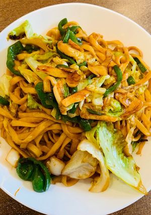 A picture of Easy and quick vegetarian fried noodles!.
