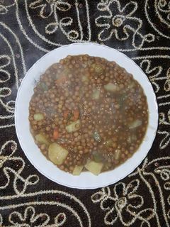 صورة لوصفة شوربة العدس البني للدايت😉