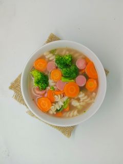 Foto resep Sup Makaroni Sosis
