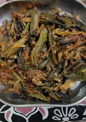 भिंडी प्याज़ की सब्जी(bhindi pyaz ki sabzi recipe in hindi) रेसिपी मुख्य फोटो