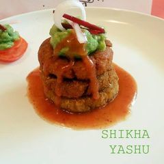 A picture of Loaded_GUACAMOLE_With_Bean_Corn_Kebabs.