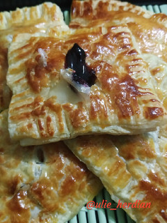 Foto resep Blueberry and cheese croissant (4 bahan only)
