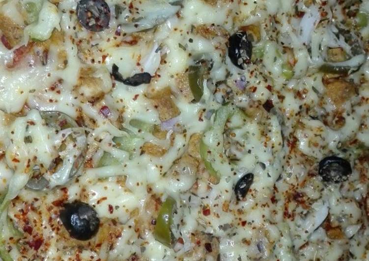 Step-by-Step Guide to Make Perfect Chicken Tikka Chunks Pizza