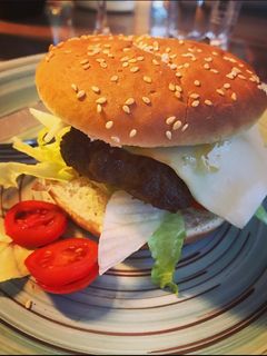 Hamburger mit extra dicken Burger Patties 🍔 Rezepthauptbild