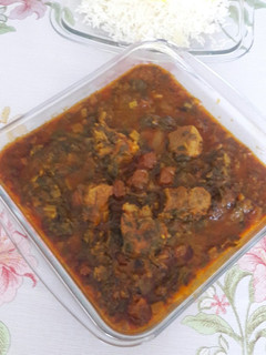 عکسی از دستور خورشت_آلواسفناج_باگوشت