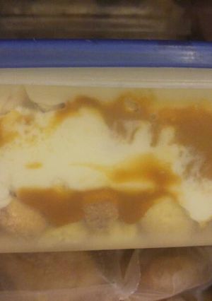 Una foto de Postre helado sin TACC (con dulce de leche y merengues)