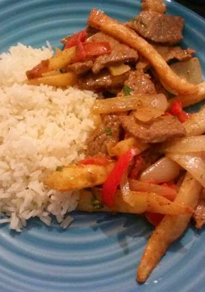 Una foto de Lomo Saltado