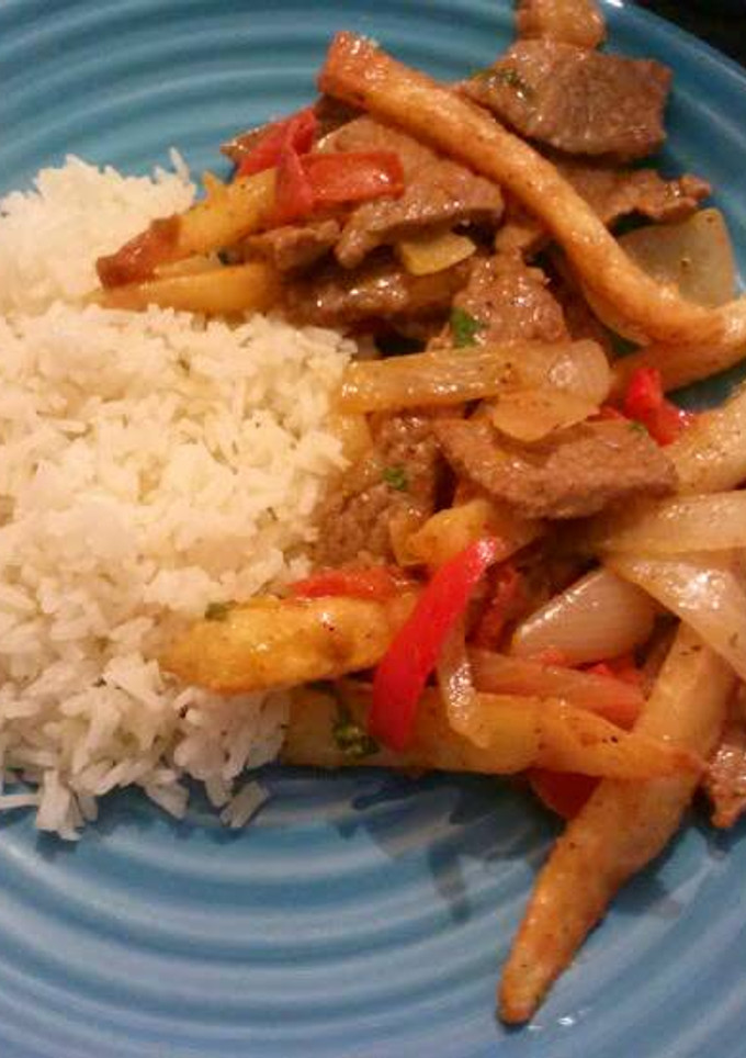 Una foto de Lomo Saltado
