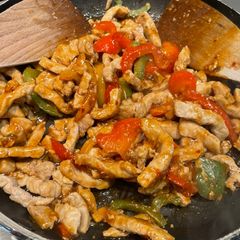 A picture of One Pot Pork & Pepper Stir Fry in a Honey Sauce.