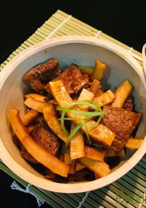Hình của món Dừa kho cốt lết chay.