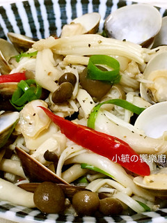 蒜香鮮菇蛤蜊 的食譜成品照片