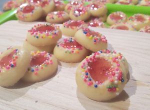 Foto resep Thumbprint Strawberry Jam Sprinkle 🍓