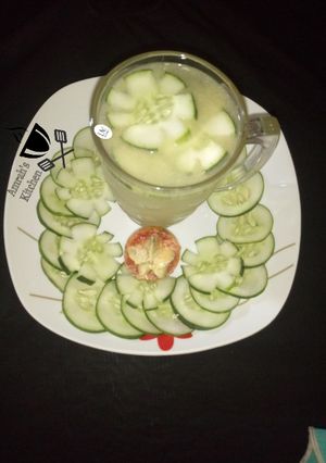 A picture of Agwaluma and cucumber juice.