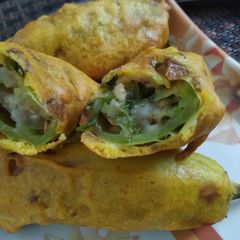 A picture of Rajasthani Mirchi Vada.