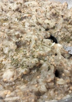 Una foto de Baba ganoush o paté de berenjena