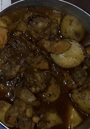 A picture of Chicken curry.
