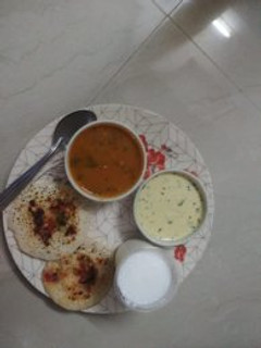 મીની ઉત્તપમ (Mini Uttapam Recipe In Gujarati) રેસીપી મુખ્ય ફોટો