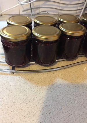 A picture of Redcurrant Jam.