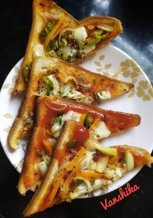 A picture of Bread pizza.