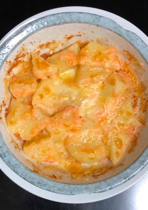 Hình của món Jagaimo mentaiko chiizuyaki - Khoai tây nướng phô mai và trứng cá tuyết cay.