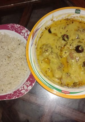 A picture of Curry chawal.