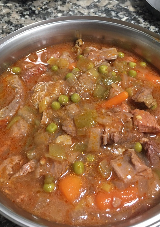 Una foto de Carne guisada al estilo de mi abuela
