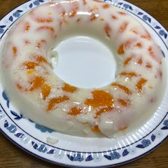 A picture of Milk orange jelly.