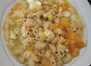 Una foto de Sopa de verduritas surtidas!