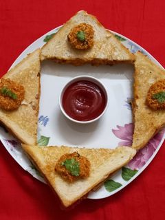 પનીર ભુરજી સેન્ડવીચ (Paneer Bhurji Sandwich Recipe In Gujarati) રેસીપી મુખ્ય ફોટો
