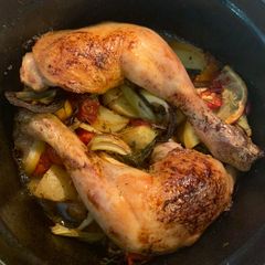 A picture of Tomato garlic chicken.