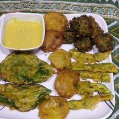 A picture of Pakora platter.