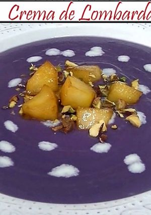 Una foto de Crema de col lombarda