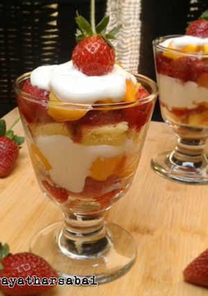 Foto resep Mango & Strawberry Trifle