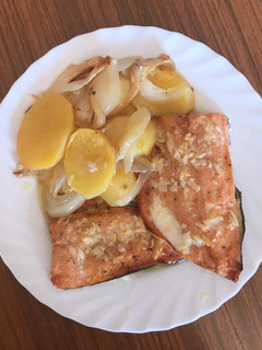 Una foto de Filete de salmón al horno💃🏻