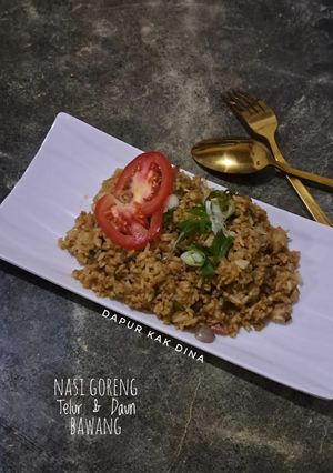 Foto resep Nasi Goreng Telur dan Daun Bawang (172)