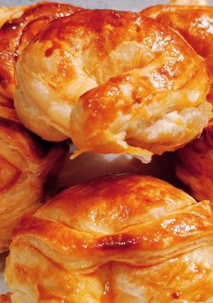 Фото Пирожки из листового теста "Улитки с мясом".