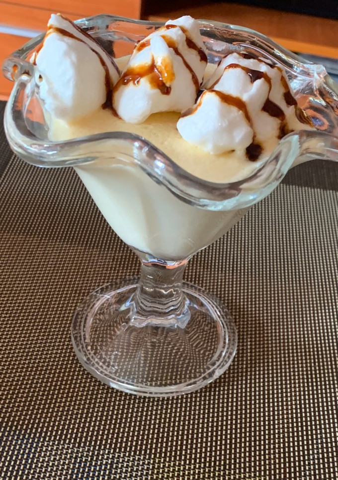 Una foto de Islas flotantes con Thermomix