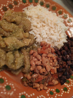 Una foto de Chicharrón en salsa verde
