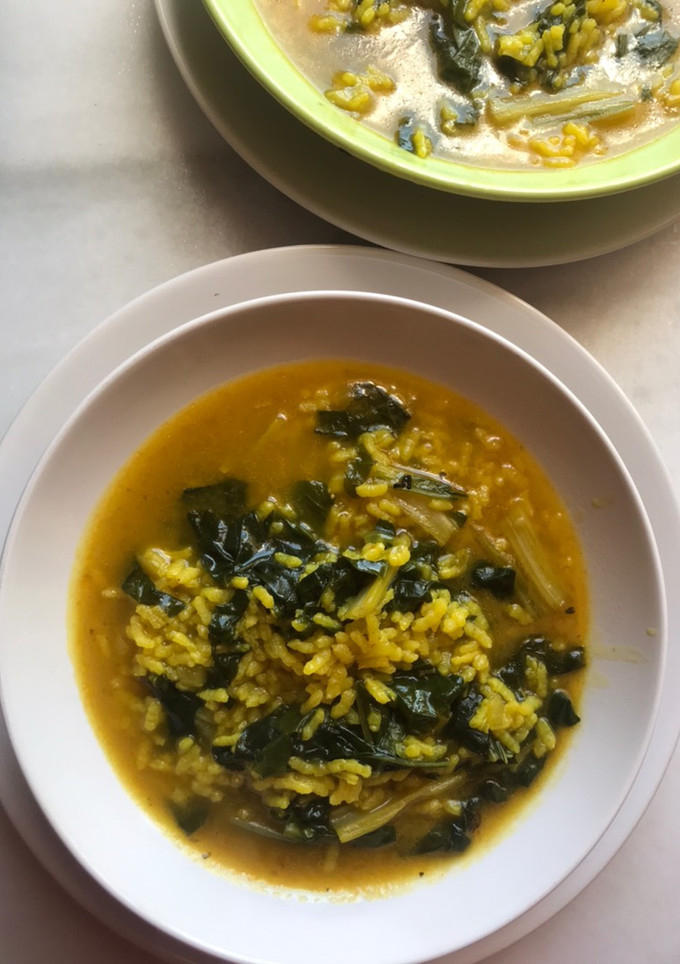 Una foto de Arroz vegetariano con acelgas y poco más
