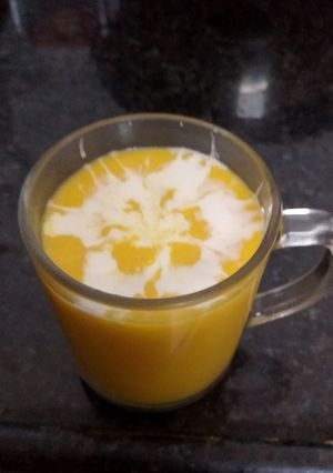A picture of Rich Mango creamy drink.