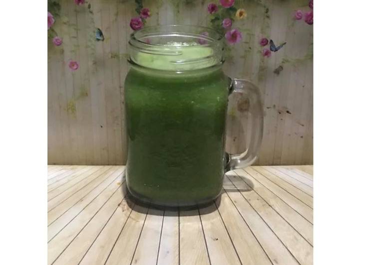 Langkah Mudah untuk Menyiapkan Diet Juice Kale Lettuce Pear Apple Lime yang Enak Banget